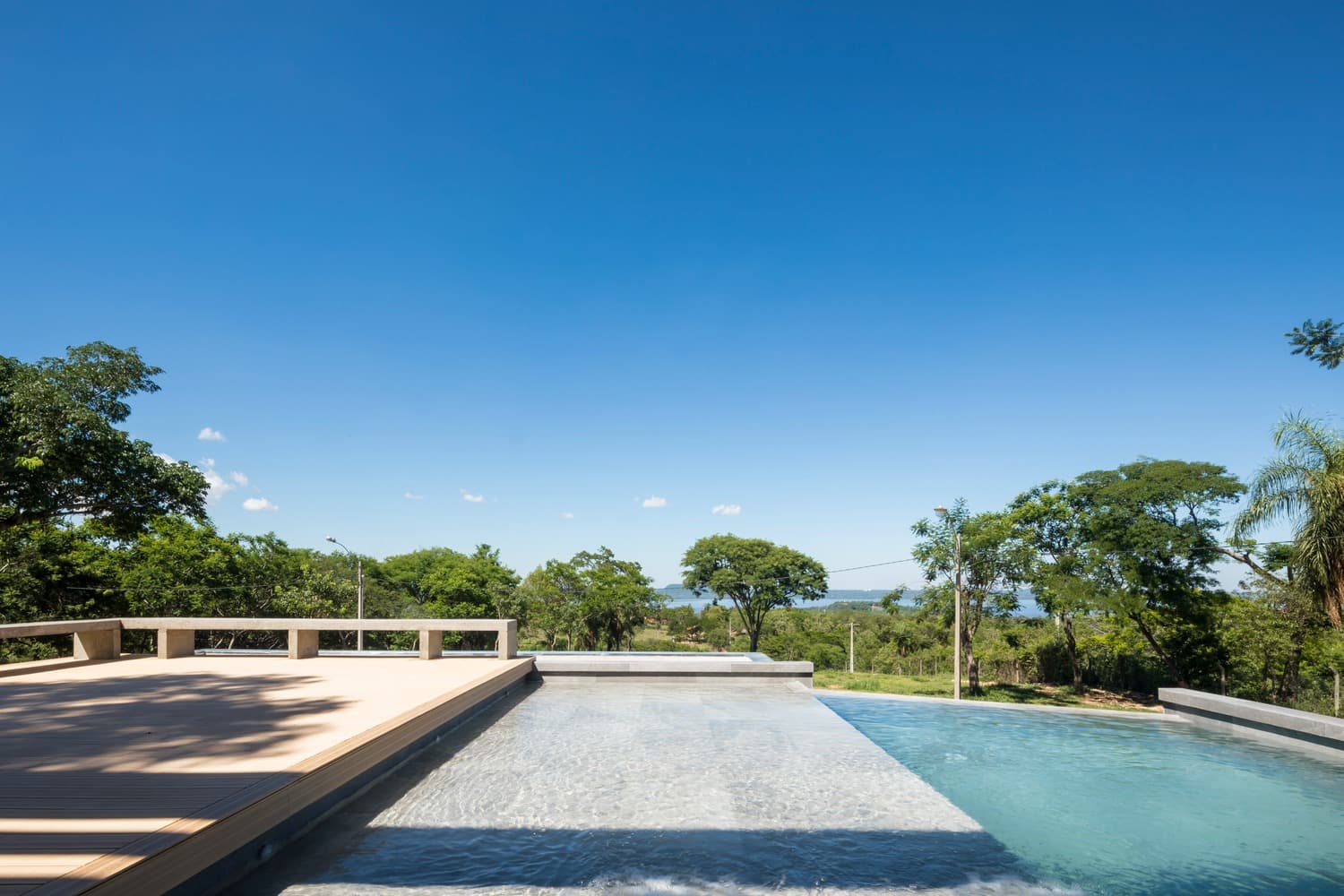 En Venta Residencia Con Vista Al Lago En San Bernardino – 3