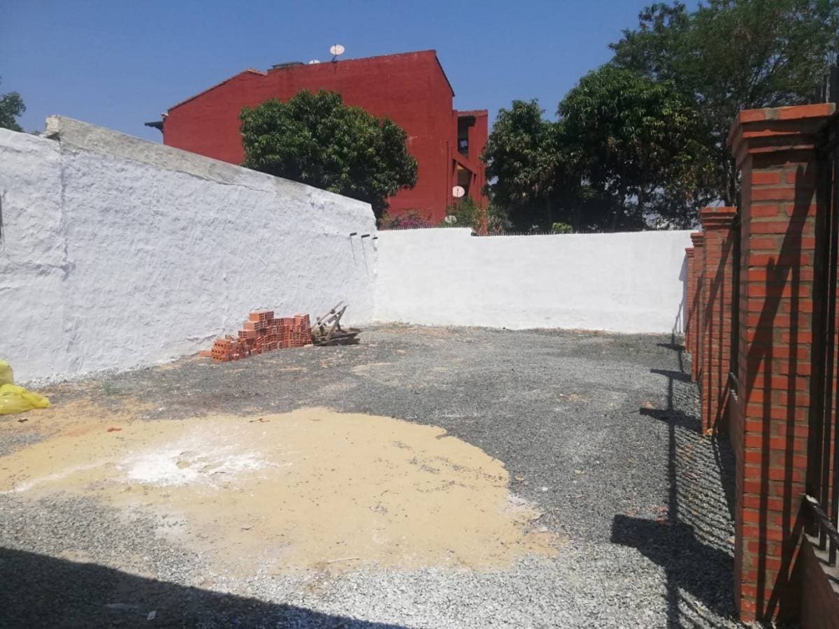 ALQUILO LOCAL COMERCIAL SOBRE AVDA. MADAME LYNCH - ID 48708 – 3