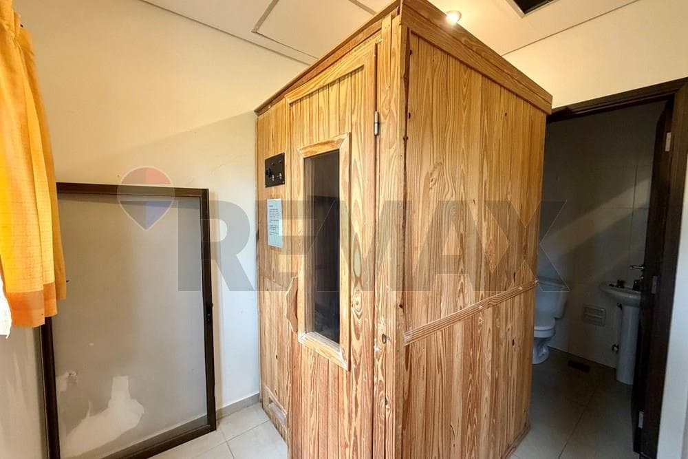 DOS DORMITORIOS EN SUITE + SERVICIO – 2