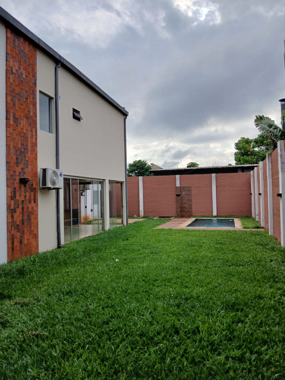 Propiedad en alquiler. Zona Loma Merlo. Luque – 2