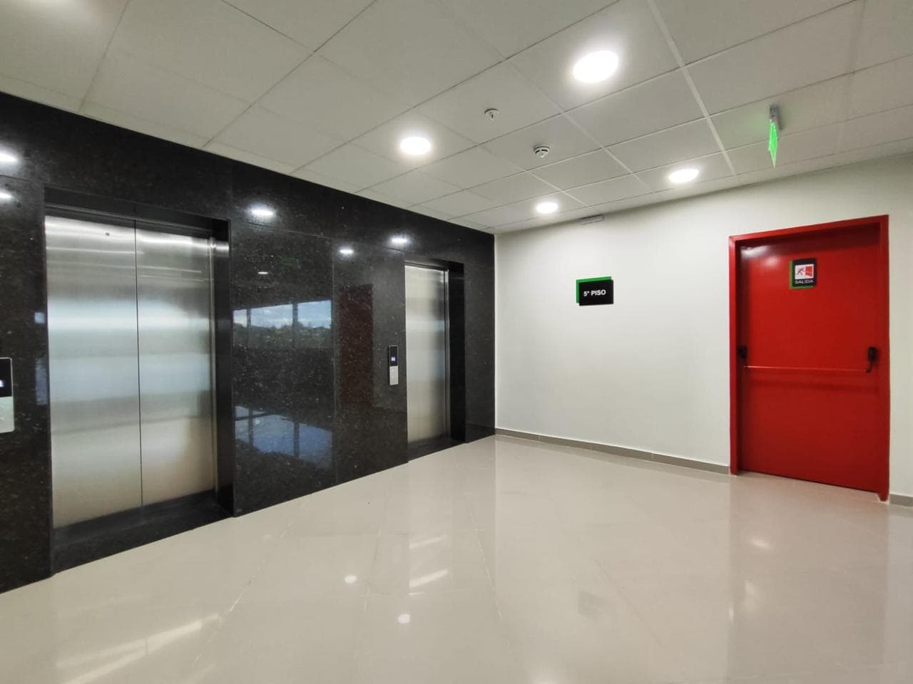 Oficina de 1.516 m2 en Villamorra – 3