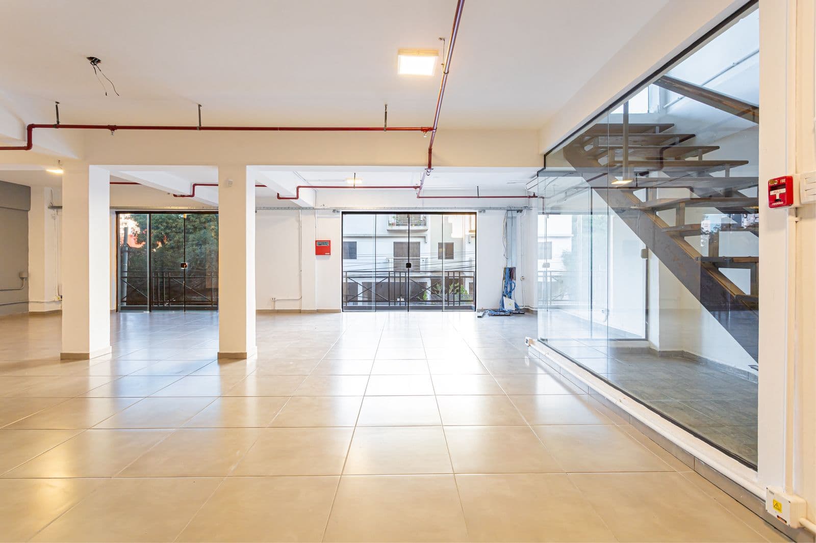 ALQUILO EDIFICIO CORPORATIVO - BARRIO CIUDAD NUEVA – 3