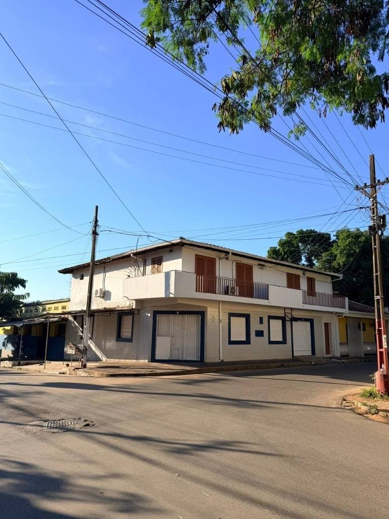 ALQUILO LOCAL COMERCIAL EN EL CENTRO DE SAN LORENZO