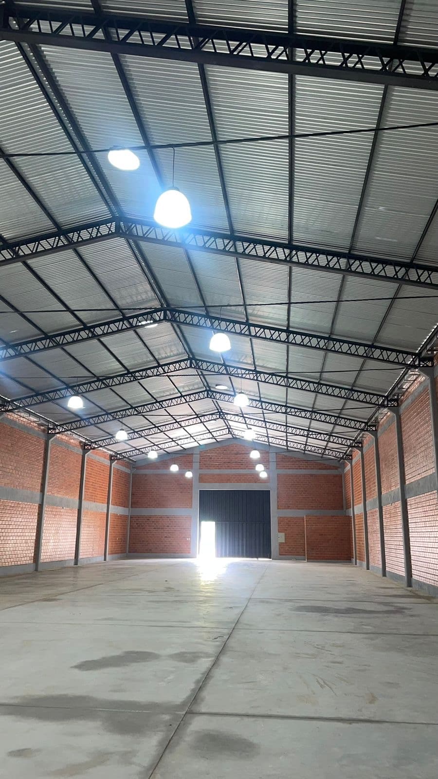 ALQUILO TINGLADO A ESTRENAR EN CENTRO DE EMBOSCADA – 2