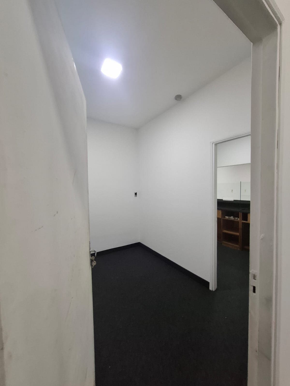 ALQUILO SALÓN COMERCIAL DE 2 PISOS EN EL CENTRO DE SAN LORENZO – 3