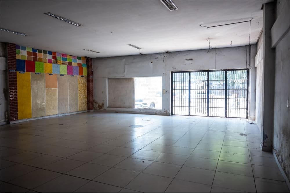 ALQUILER DE DEPÓSITO Y LOCAL COMERCIAL EN ASUNCIÓN – 3