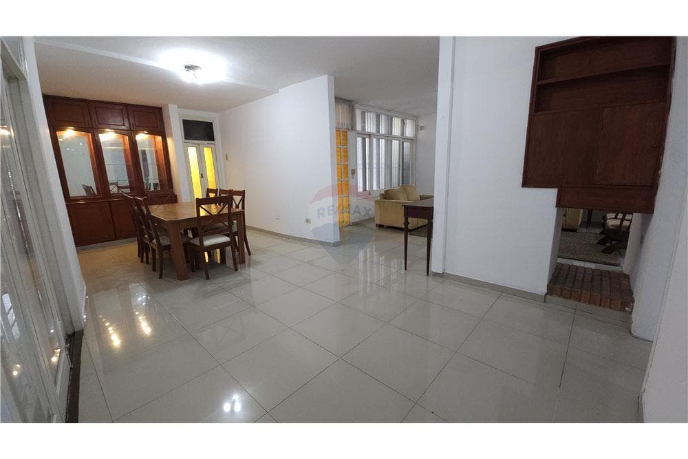 Ubicación inmejorable: Hermosa casa, cerca de todo – 3