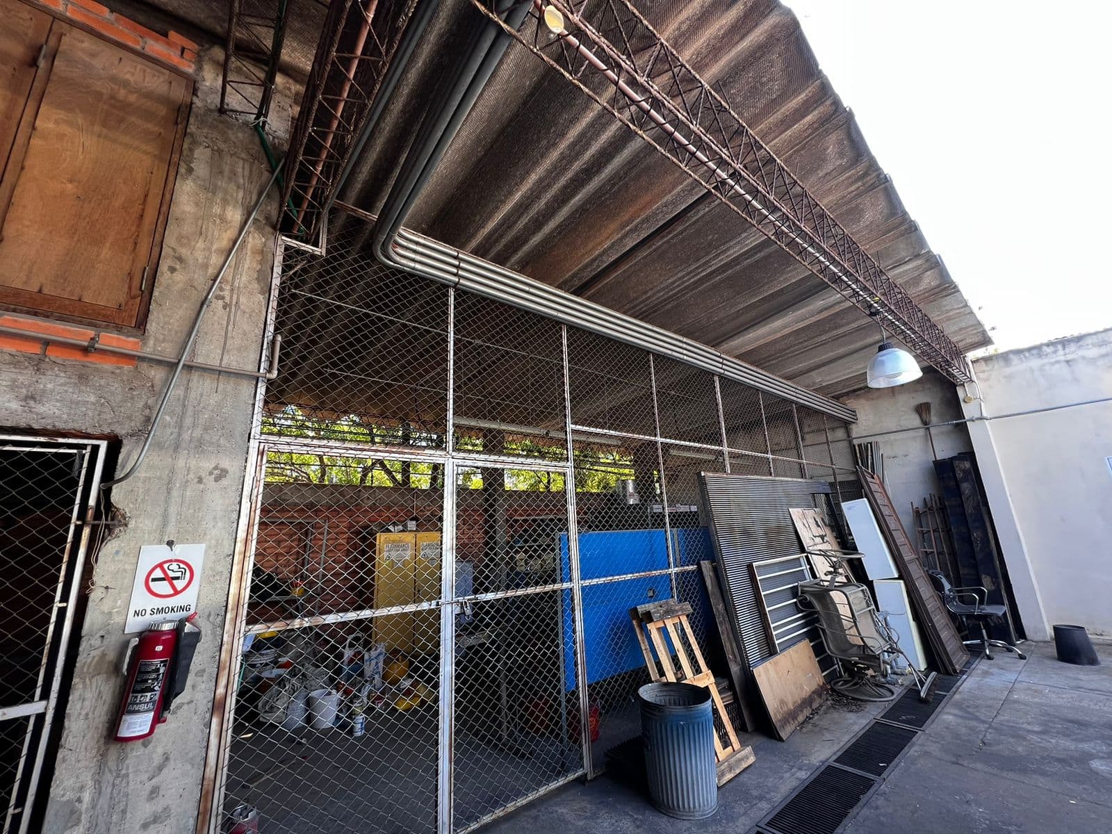 ZONA COSTANERA DE ASUNCION DEPOSTO DE 1000M2 CON PATIO INTERNO – 2