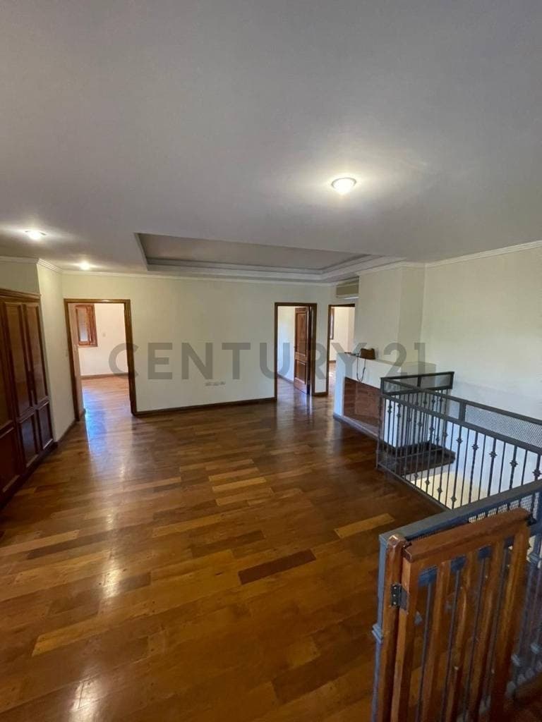 Vendo casa de 5 habitaciones barrio Las Lomas Asuncion (Z/ Shopping del Sol) – 2