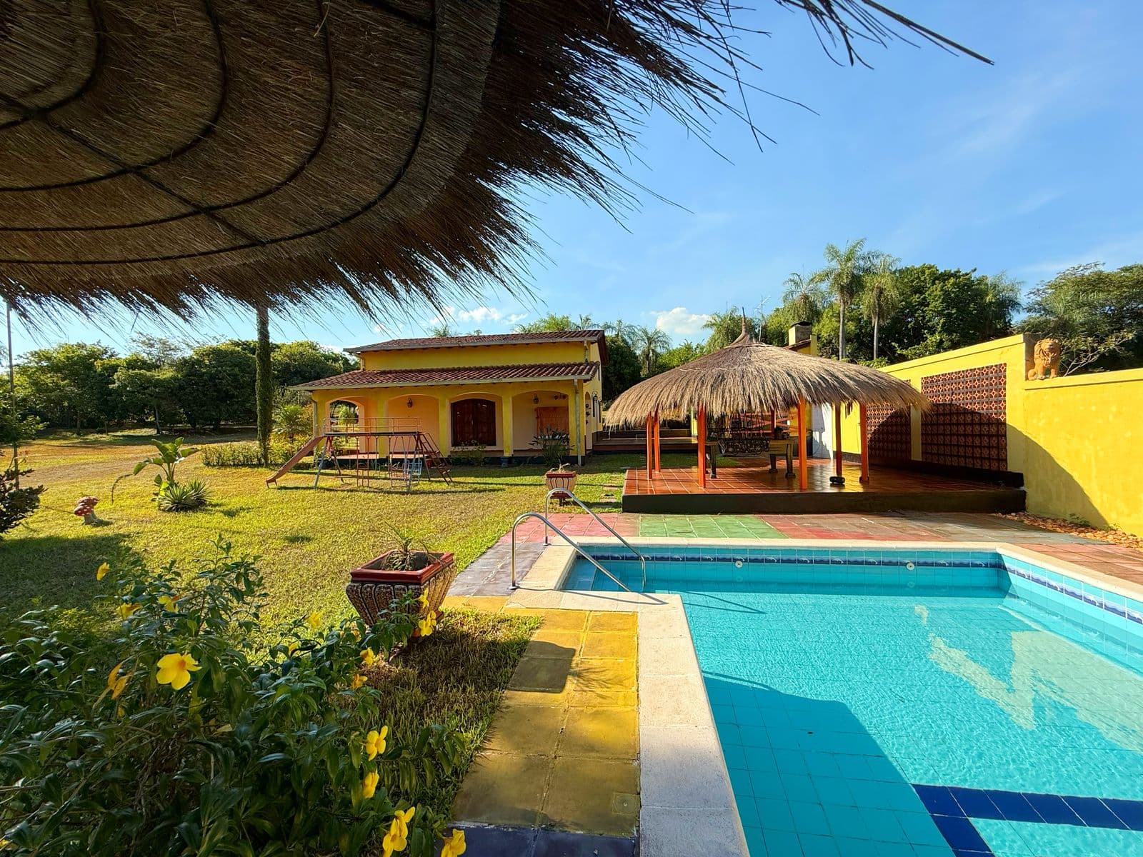VENDO CASA QUINTA EN PIRIBEBUY - PIRARETA