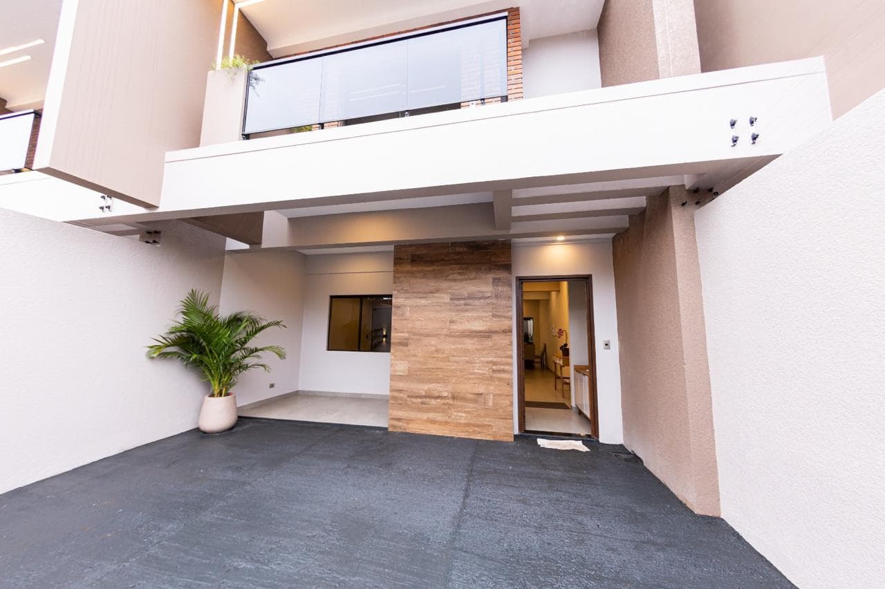 Vendo Duplex En Ciudad Del Este
