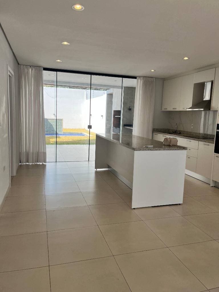 Hermoso Dúplex En Alquiler En Asunción – 2