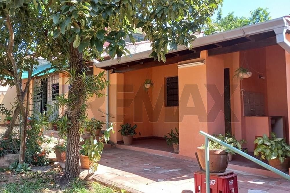 VENDO CASA EN SAJONIA – 2