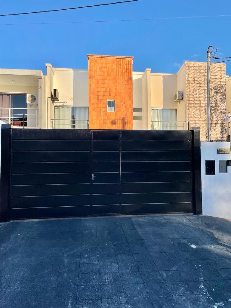 Dúplex en VENTA en Lambare Barrio Mbachio 2
