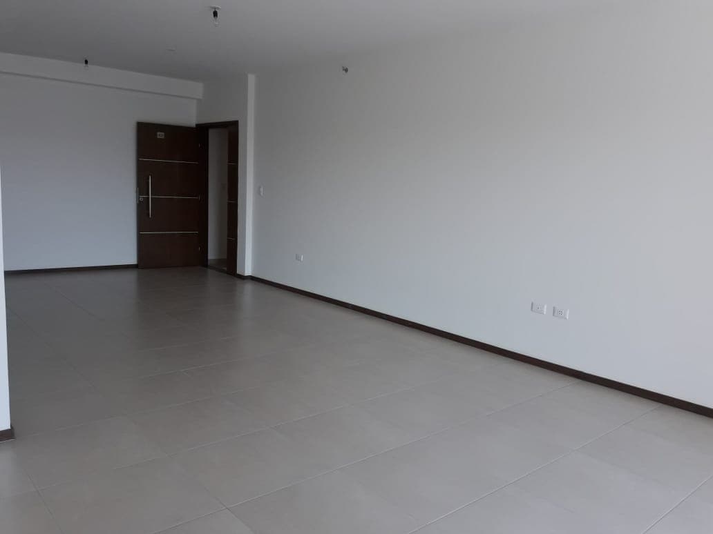 Alquilo Dpto. A Estrenar Zona Col. . Zona Inter