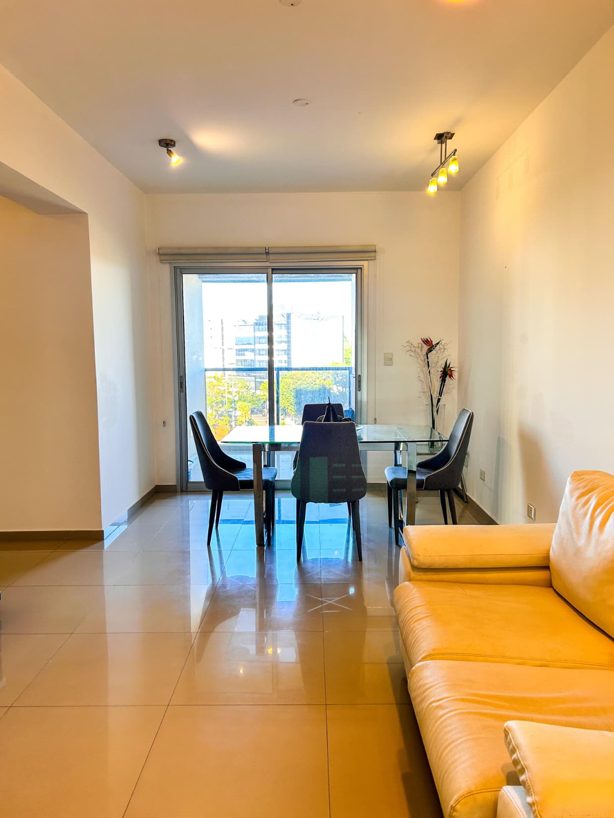 ALQUILO DEPARTAMENTO DE 2 DORMITORIOS SEMI AMOBLADO + AREA DE SERVCIO – 2