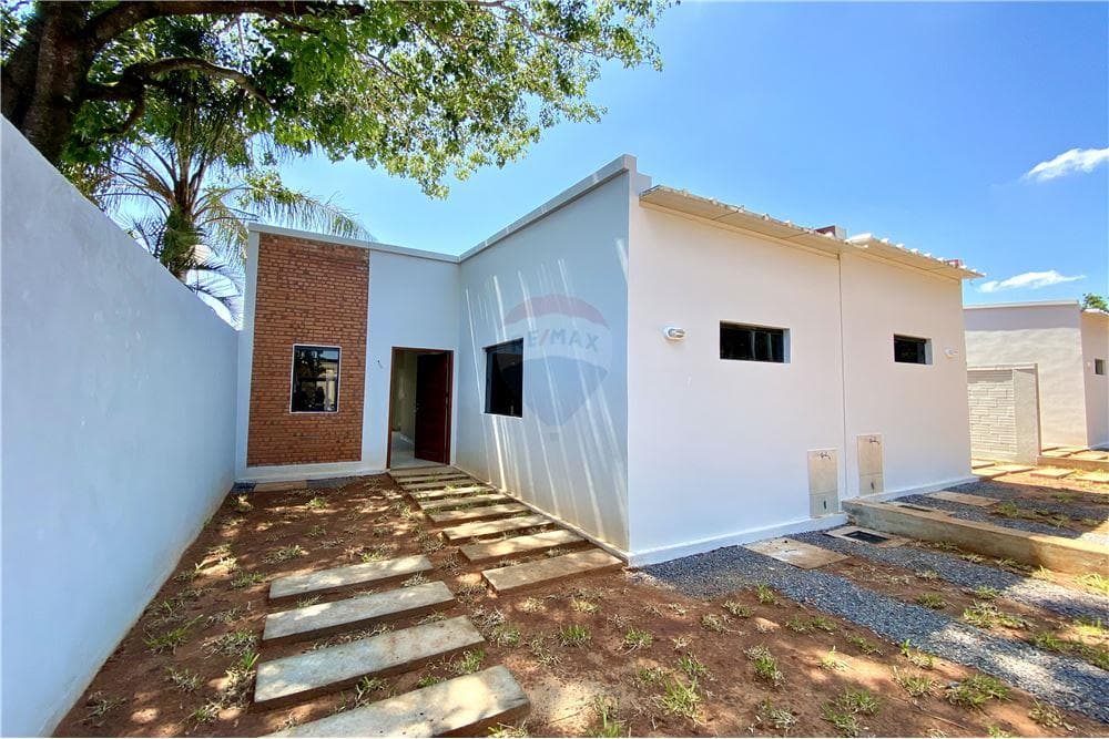 VENDO CHALET EN SAN LORENZO