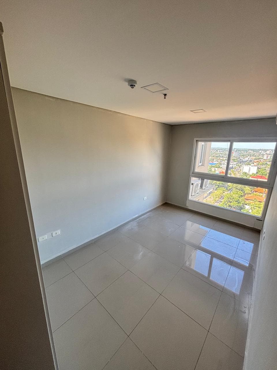 Departamento con cocina cerrada CENTRAL PARK – 2