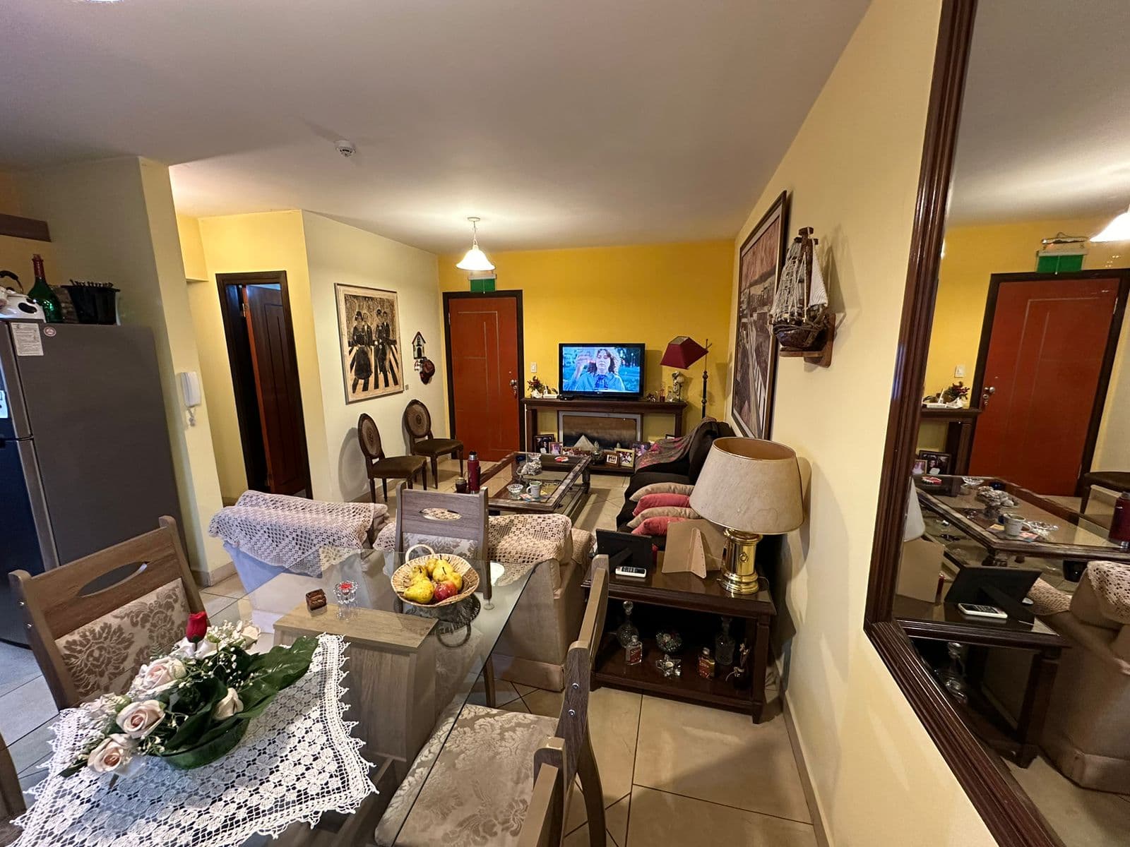 Vendo Depto De 2 Dormitorios + Area De Servicio En Villa Morra!! – 2