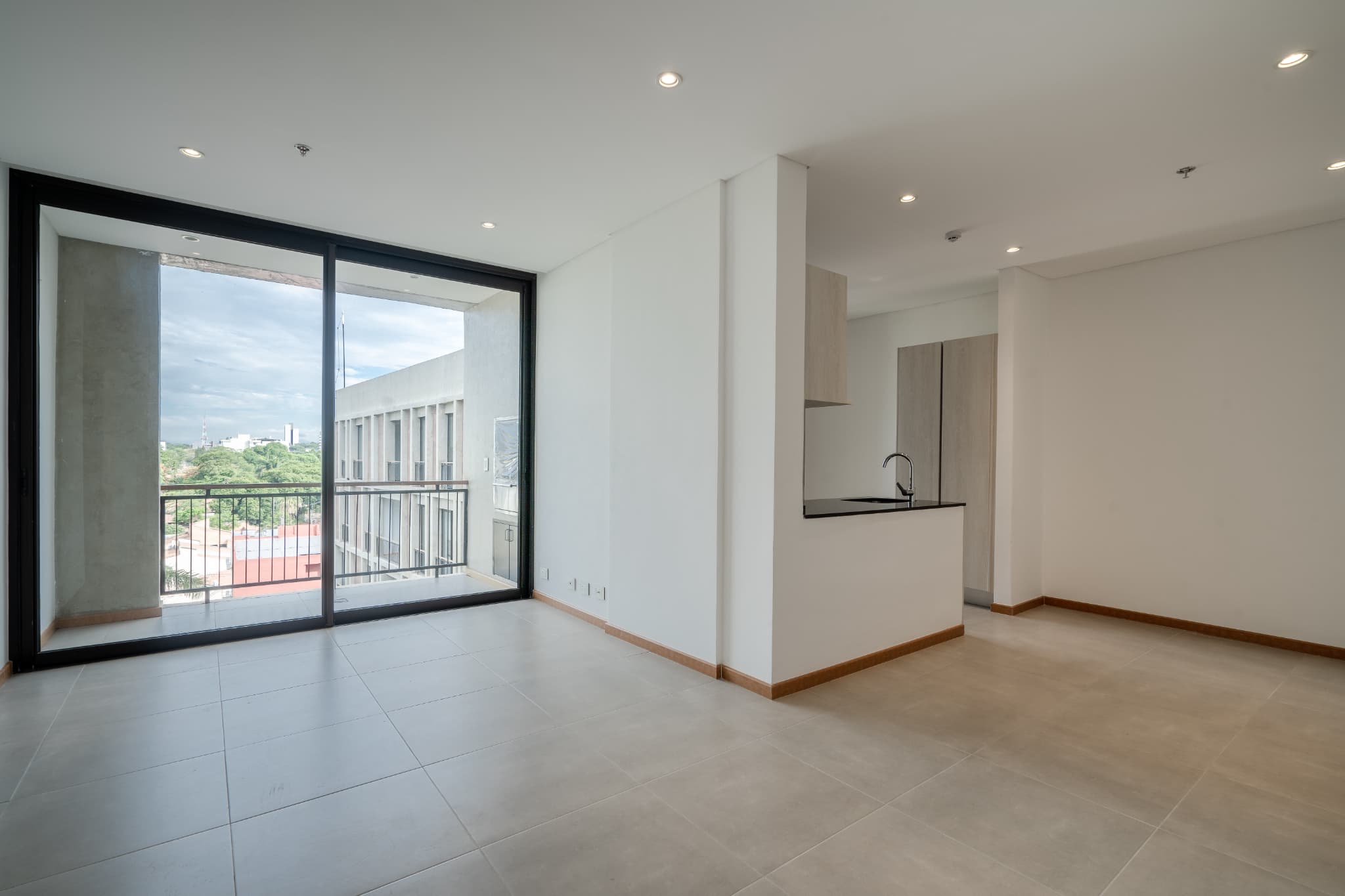 Vendo Departamento en Edificio Gómez de Castro Villa Morra – 3