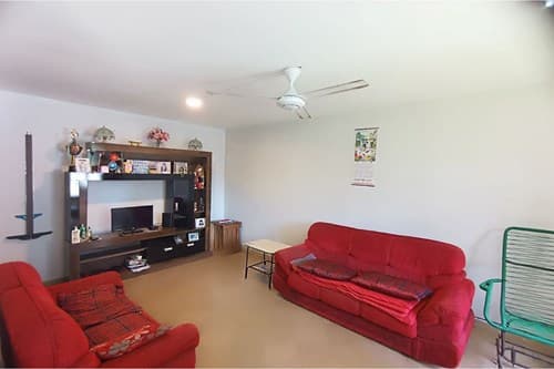 VENDO CASA EN ESQUINA FERNANDO DE LA MORA Z/ SUR!! – 3