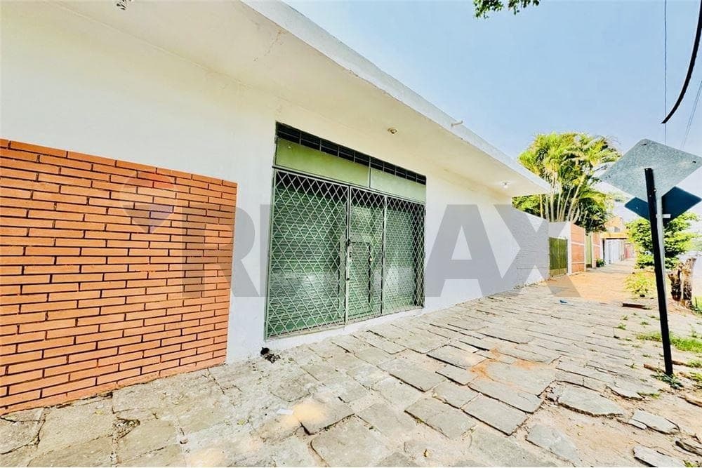 SALÓN COMERCIAL DE 48 M2 A METROS DE ESQUINA – SAN LORENZO CENTRO – 2