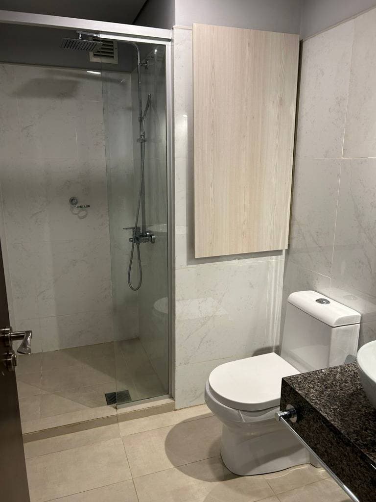 Alquiler Vivienda u Oficina a 200 metros de Shopping del Sol – 2