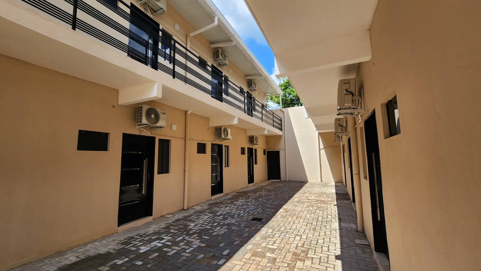 ¡ALQUILO! Monoambiente en Luque, Barrio Isla Bogado – 2