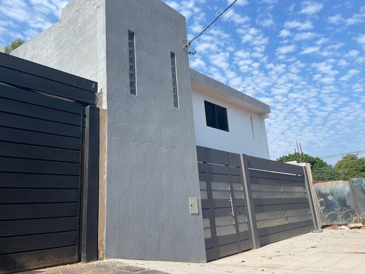 Vendo Hermoso y Amplio Duplex a Estrenar en Lambare