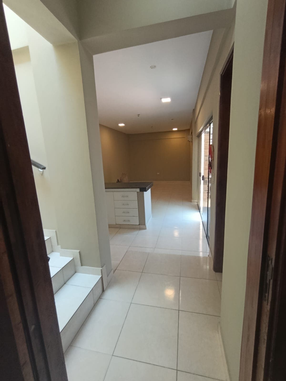 VENDO DUPLEX DE 3 DORMITORIOS ZONA RAKIURA – 2