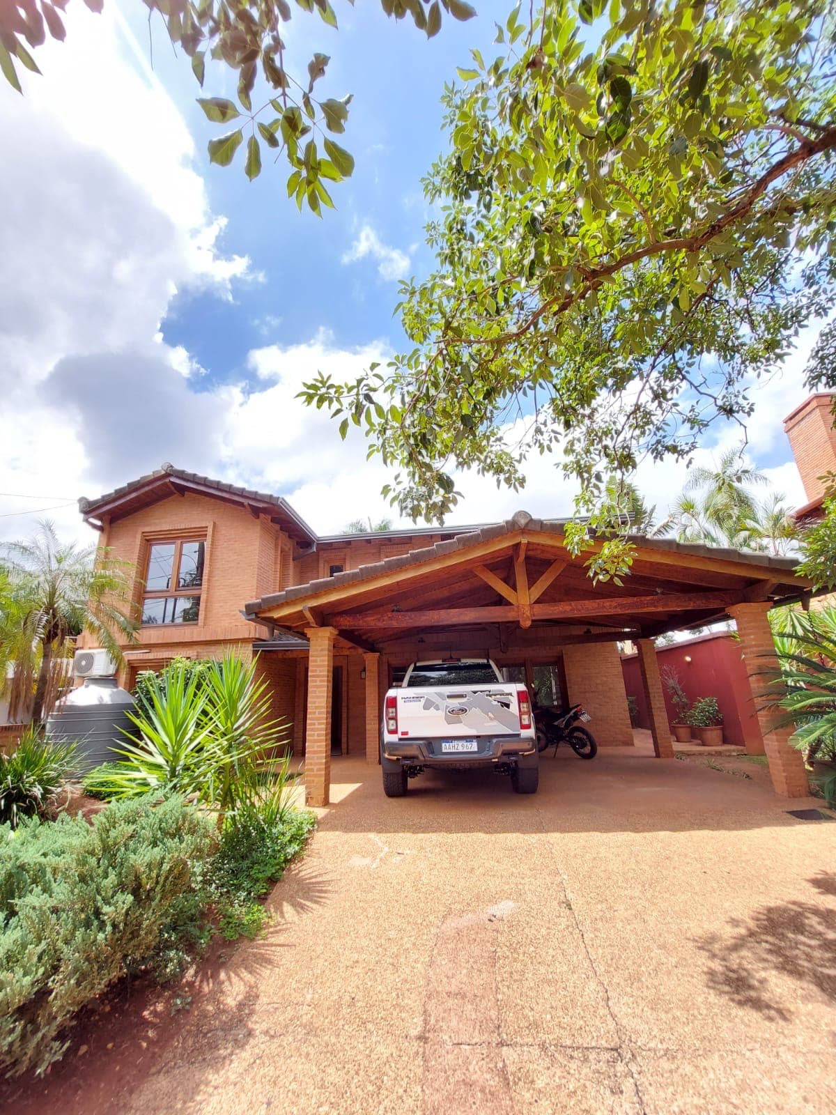BARRIO CERRADO LAS PIEDRAS LUQUE EN VENTA HERMOSA RESIDENCIA – 2
