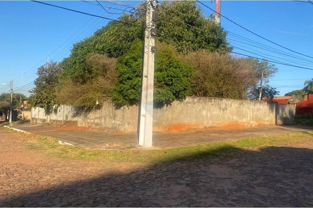 Terreno Con Casa A Demoler En Lambaré – 2