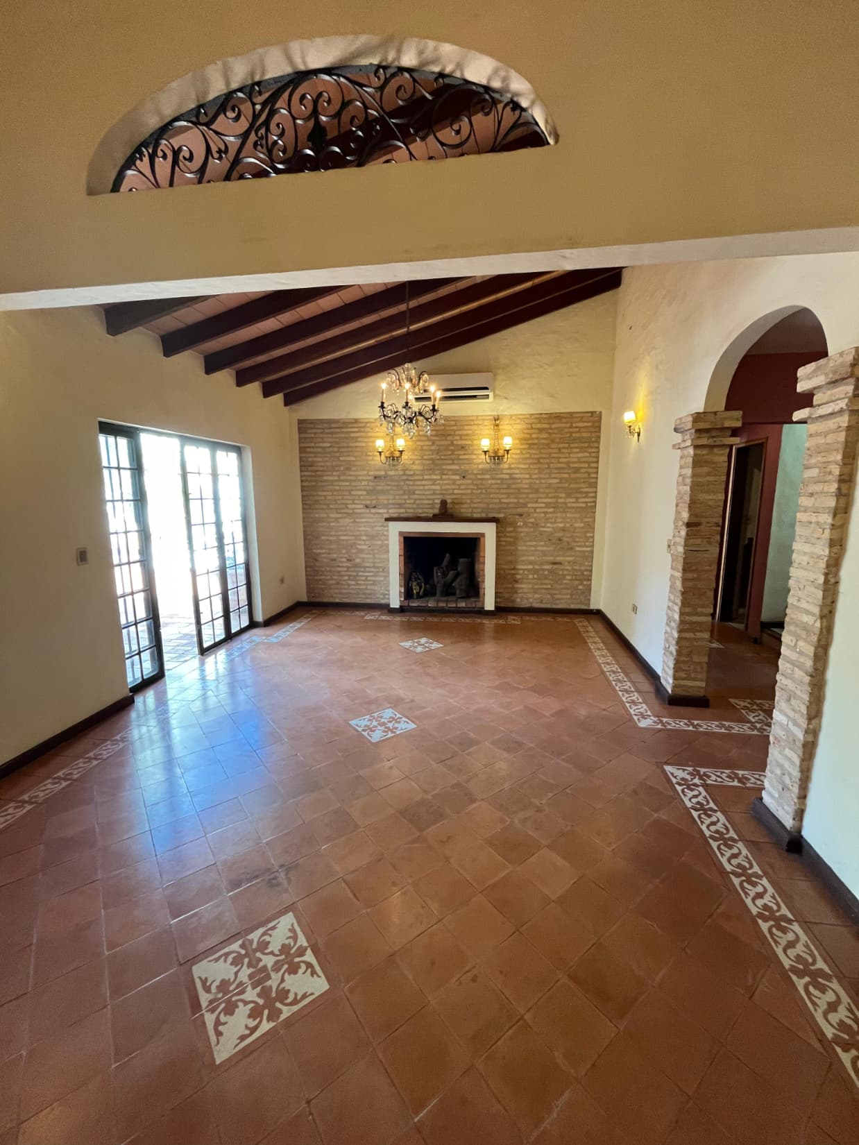 Alquilo hermosa casa en Luque Villa Adela zona Boulevard – 2