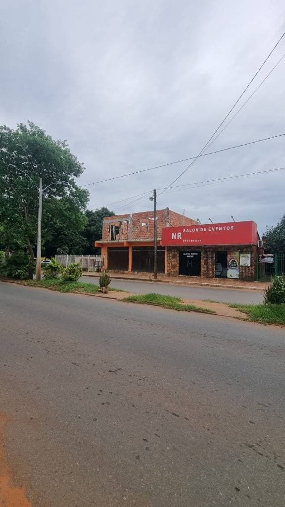 Terreno de 1.500 m2 de calle a calle sobre la Avda.Caaguazu, en Ñemby. – 2