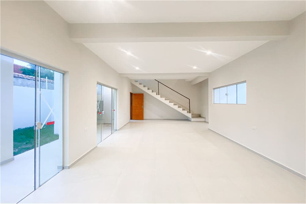 EN VENTA DUPLEX CON PATIO ZONA SUPER 6 LAURELTY – 3