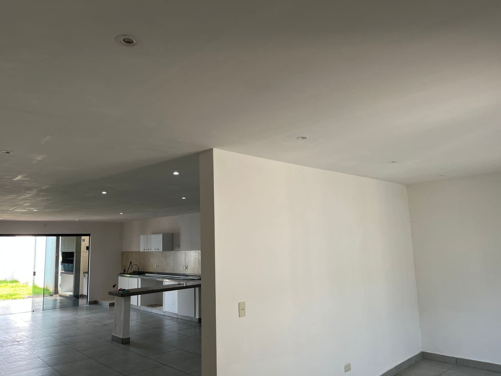 Alquilo Casa de 6 habitaciones en Lambaré Valle Apu’a – 2