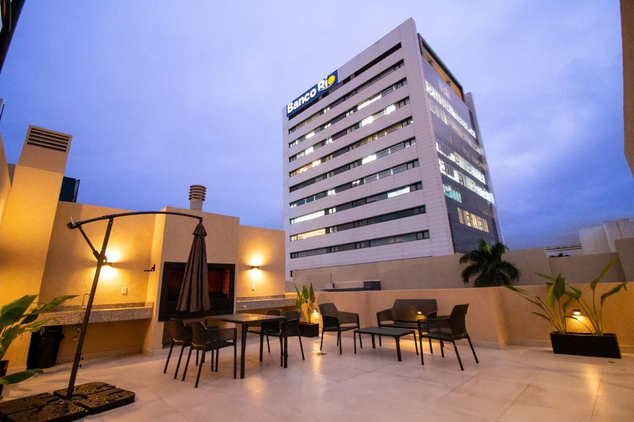 En Venta Departamento De Un Dormitorio Amoblado Zona Shopping Mariscal – 3