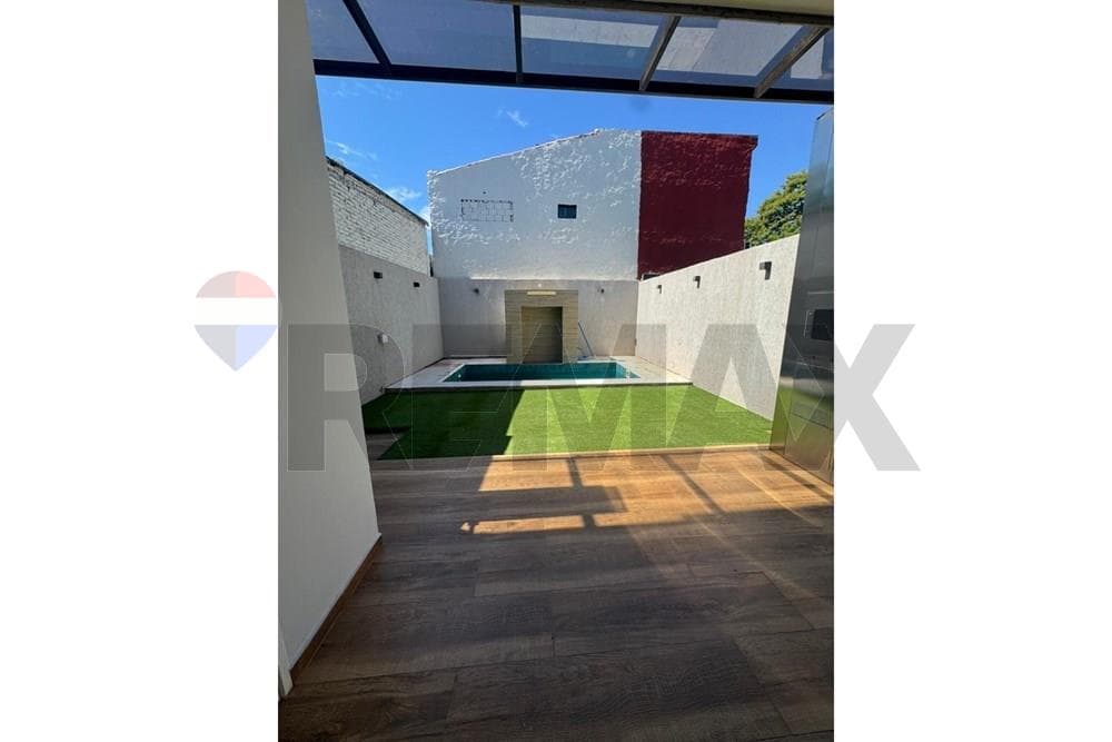 ALQUILO DÚPLEX MINIMALISTA DE LUJO CON PISCINA – 3