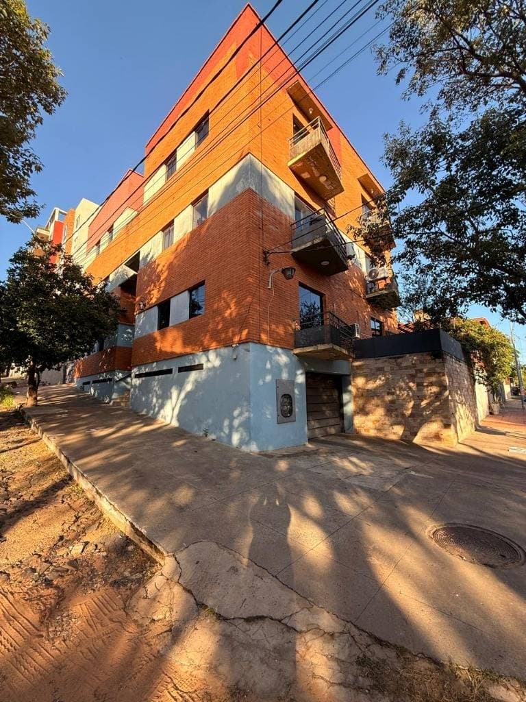 SE VENDE COMODO DEPARTAMENTO DE UN DORMITORIO EN BARRIO JARA