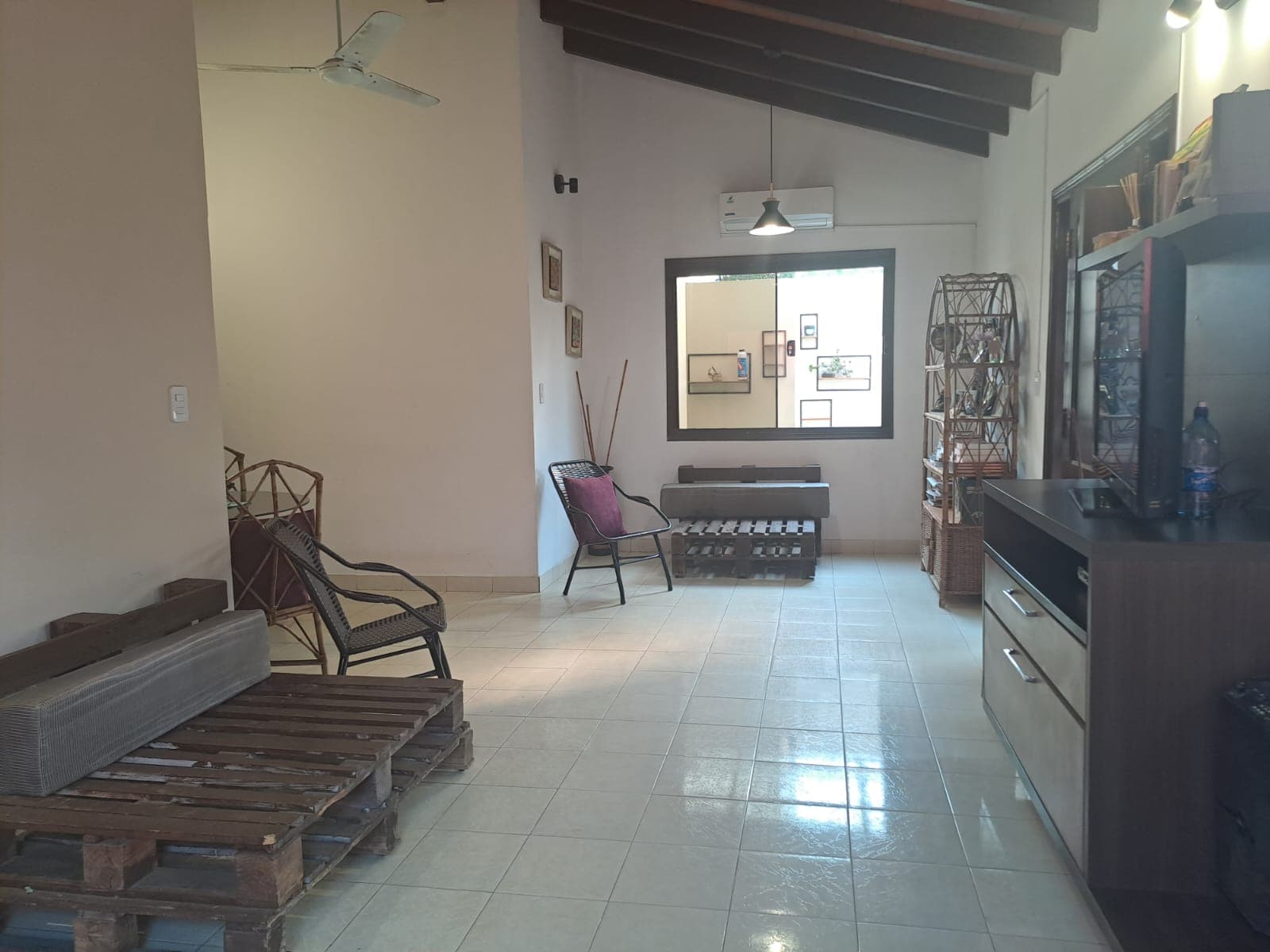 EN VENTA HERMOSA VIVIENDA – 2