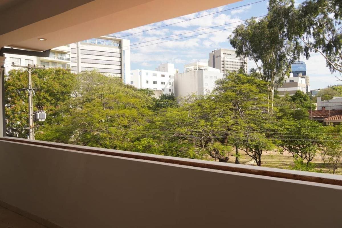 Alquilo amplia casa con 14 oficinas en zona Shopping del Sol – 2