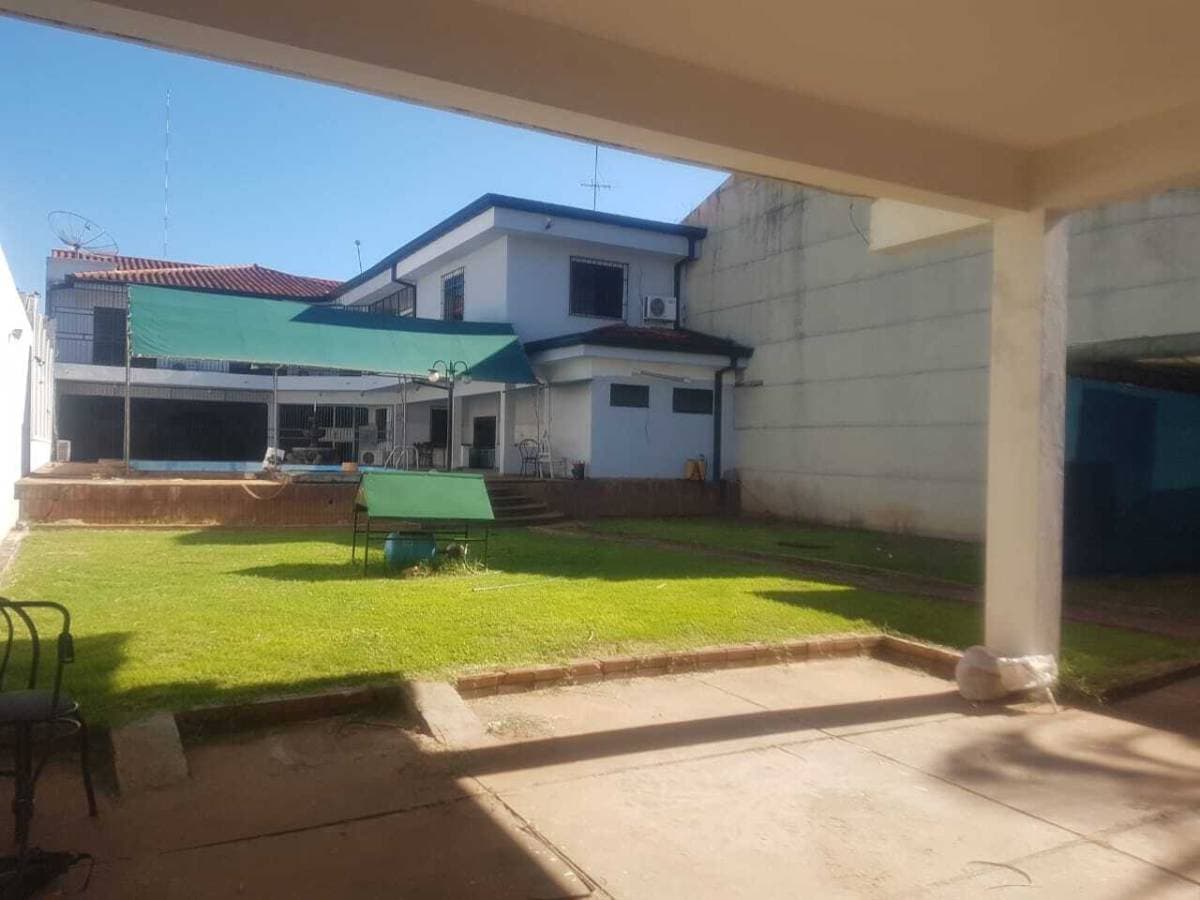ALQUILO AMPLIA CASONA EN SAN VICENTE!!!