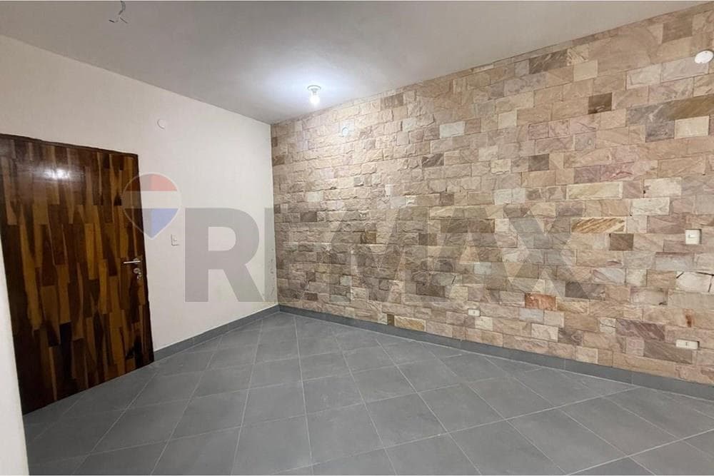 LOCAL COMERCIAL EN ALQUILER - NAZARETH – 3