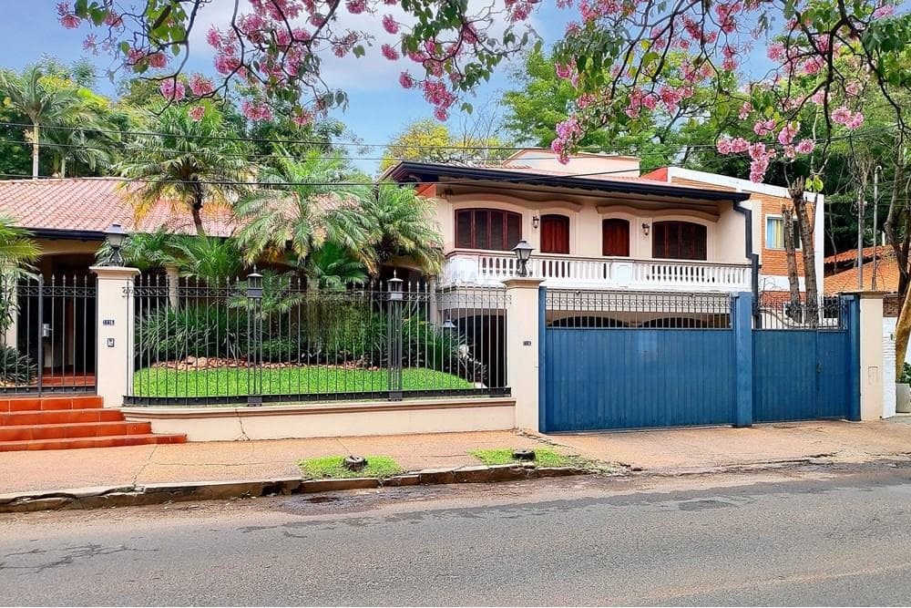 VENDO CASA EN VILLA MORRA PARA USO RESIDENCIAL O COMERCIAL