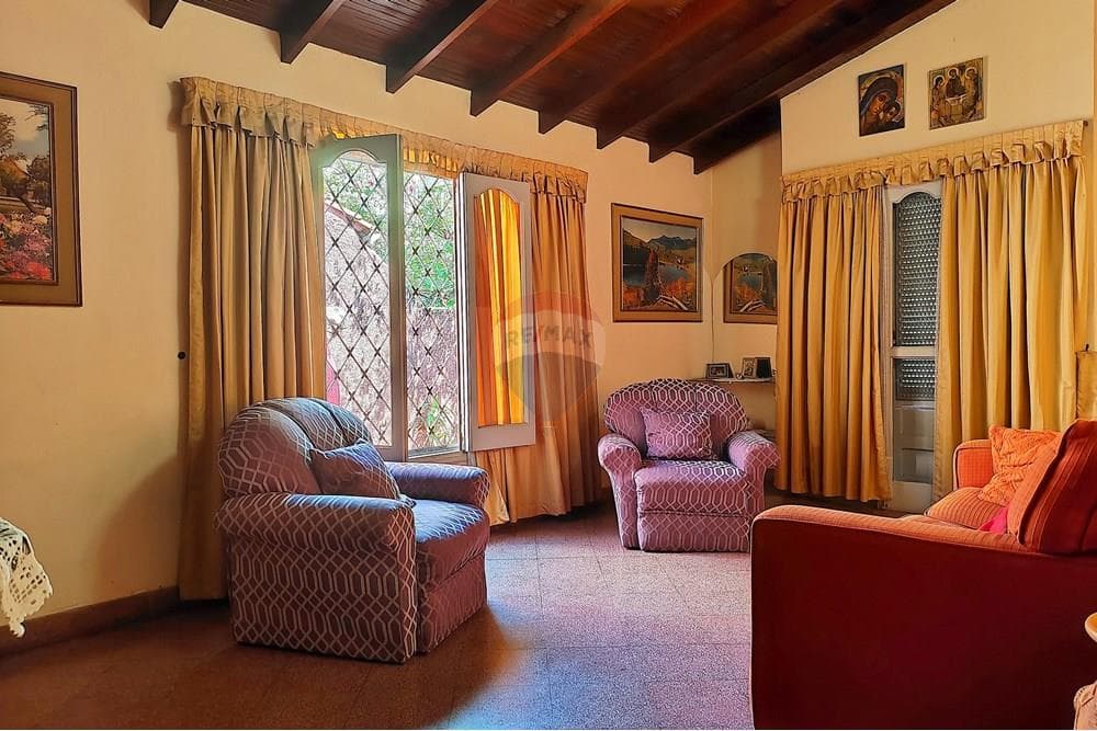 Vendo Casa con Consultorio en Villa Aurelia – 3