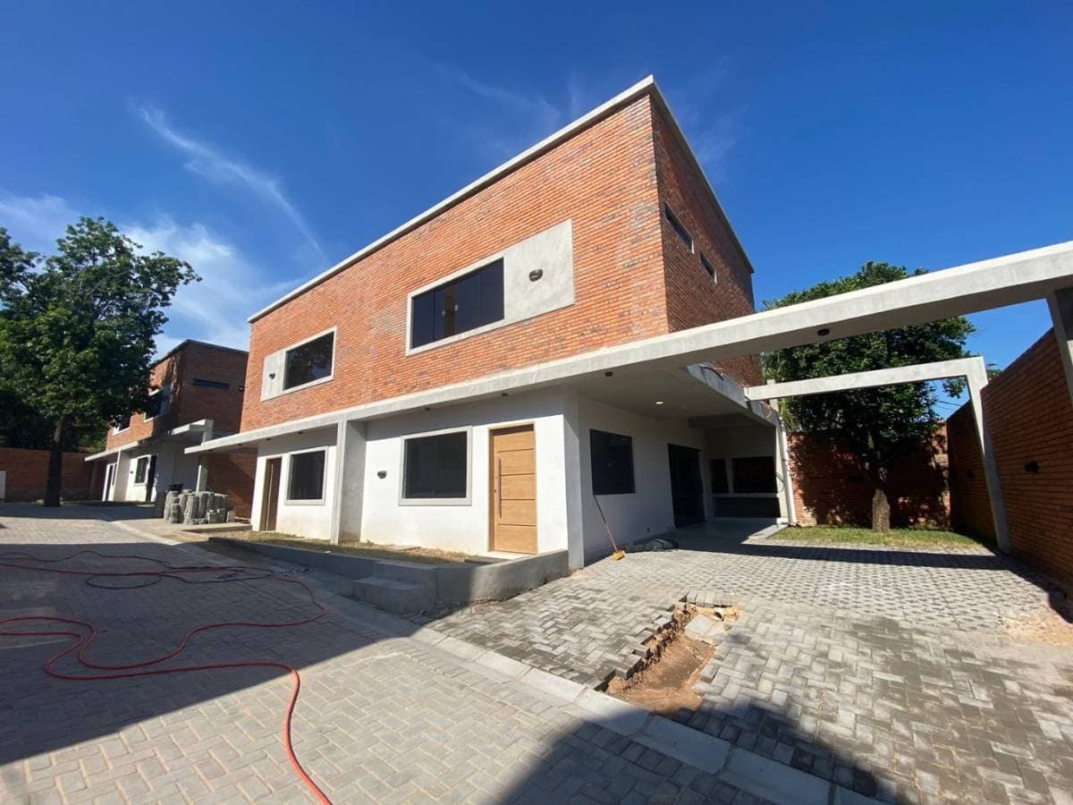 DUPLEX A ESTRENAR EN BARRIO CERRADO EDILICA 1