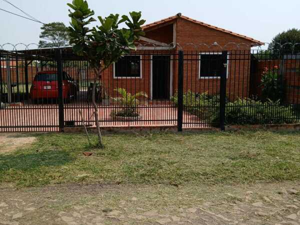 VENDO BONITA CASA EN LA CIUDAD DE LIMPIO