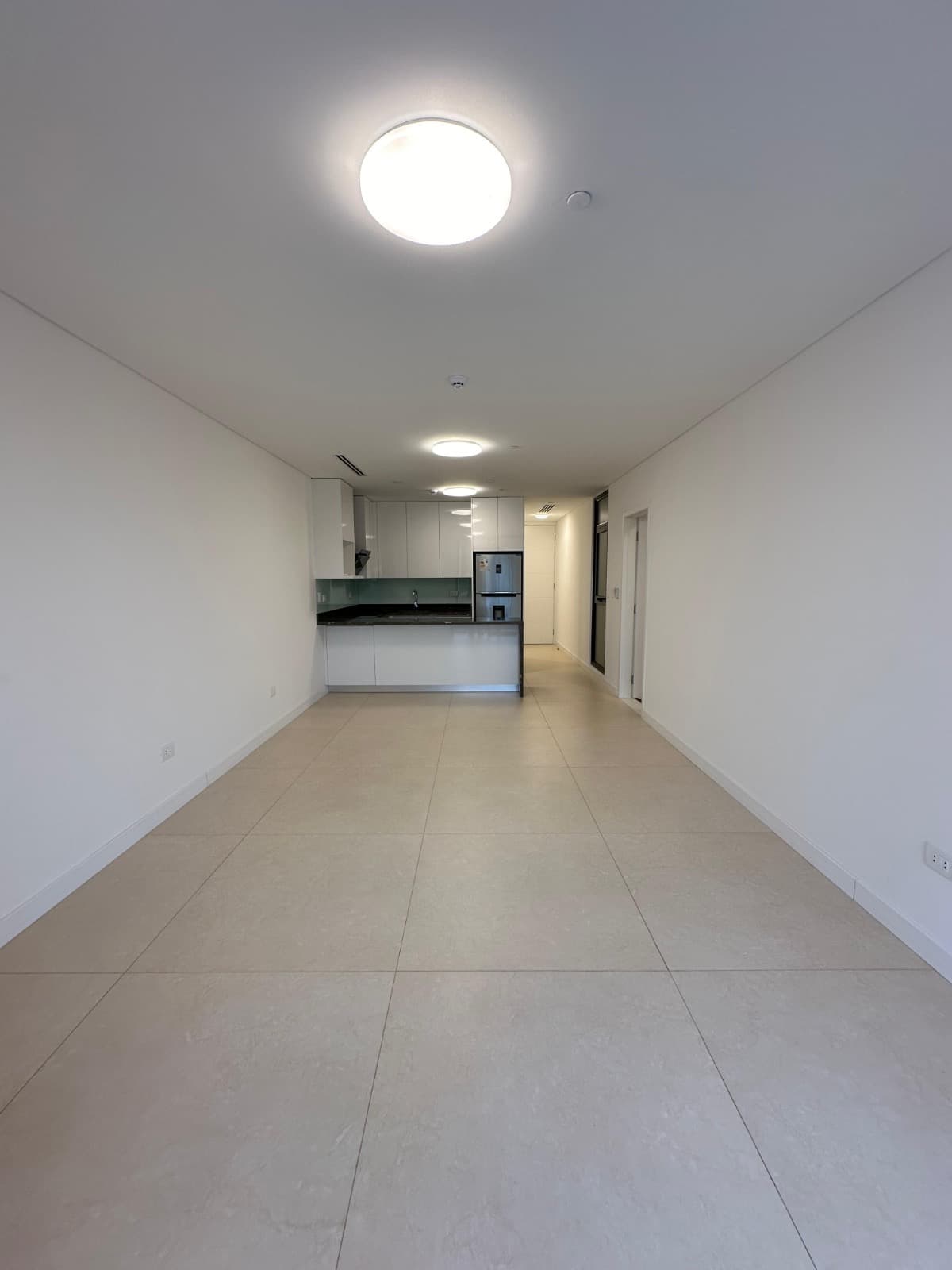 YKUA SATI - EN ALQUILER - AMPLIO DEPARTAMENTO DE 1 DORMITORIO (EN SUITE) – 2