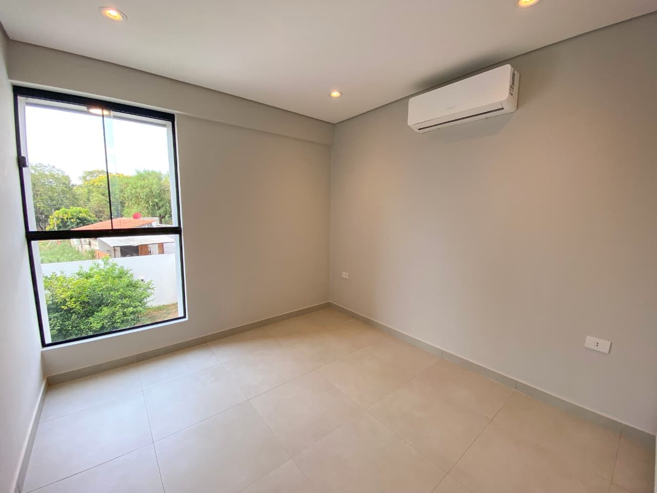 En Alquiler – Dúplex Premium A Estrenar En Loma Merlo | Luque – 3