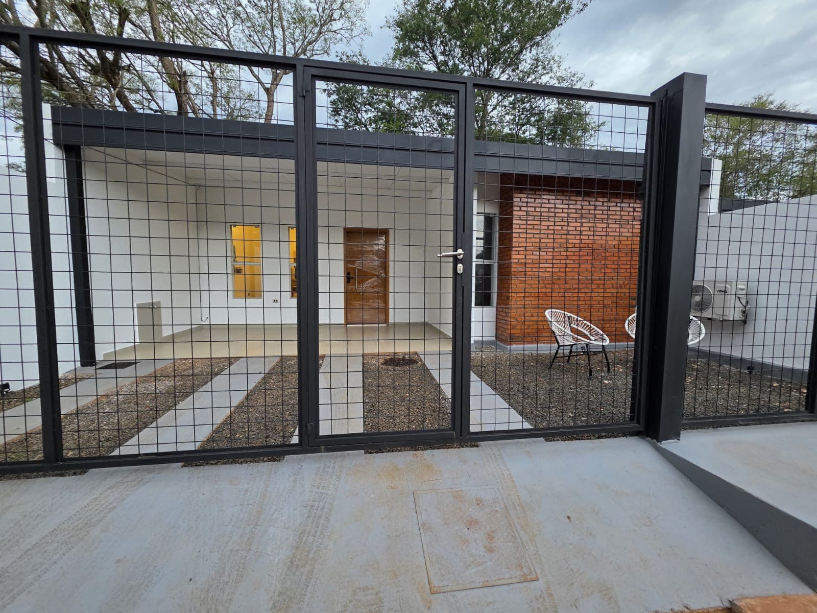 Alquilo casa En Encarnacion – 2